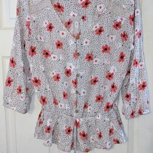 Peplum Flower top sz M Women's